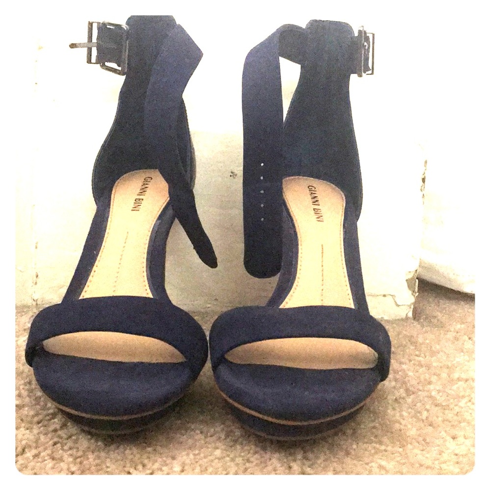 Gianni Bini dress sandals